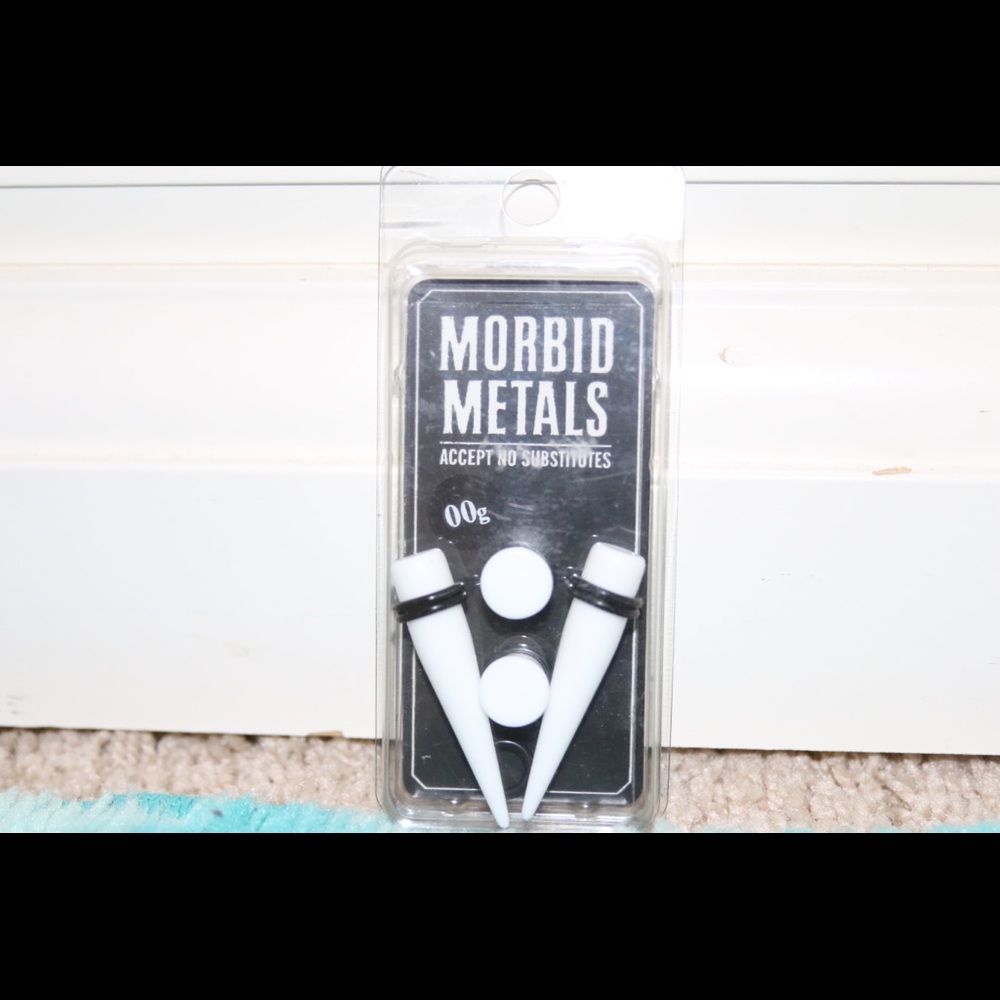 Hot Topic Morbid Metals Gauges Stretchers 00g
